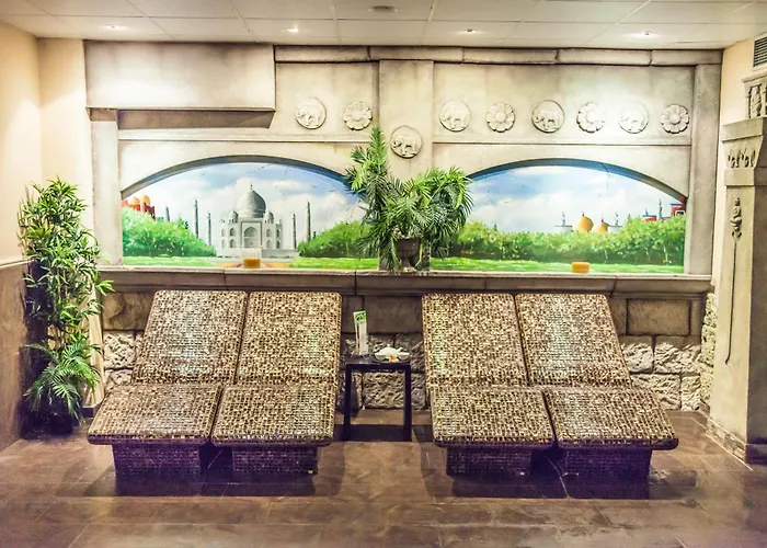 Plaza (adults Only) كاديز