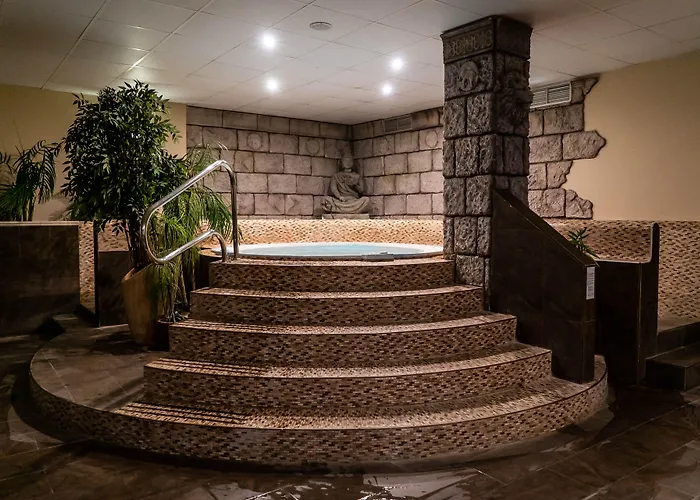 Plaza (adults Only) فندق 4*