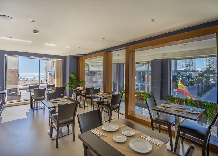 Plaza (adults Only) فندق كاديز