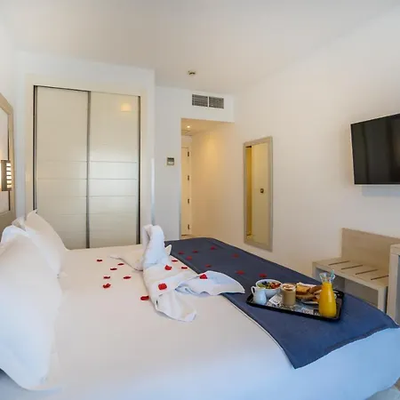 Plaza (adults Only) Hotel 4*