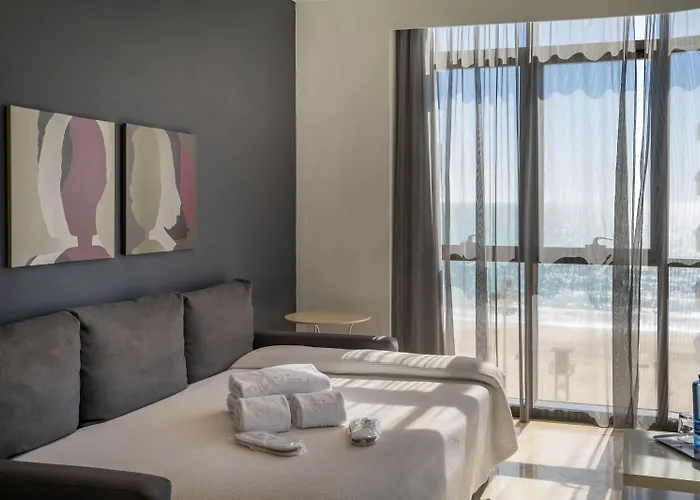 Plaza (adults Only) Hotel