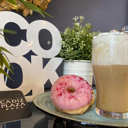 加的斯广场spa酒店 4* 加的斯